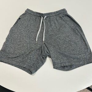Vuori Ponto Athletic Shorts Heather Grey Elastic Waistband Size M